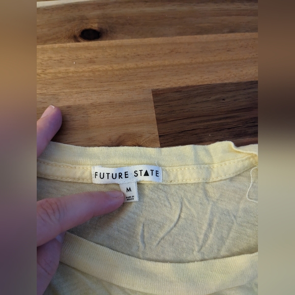 Urban Outfitters Future State pastel yellow tee - Picture 2 of 3